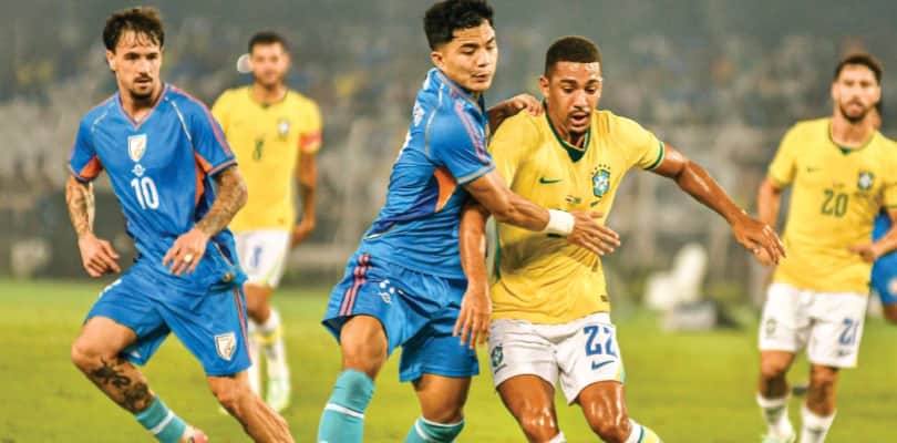 টাইগার্সের নীল জার্সি